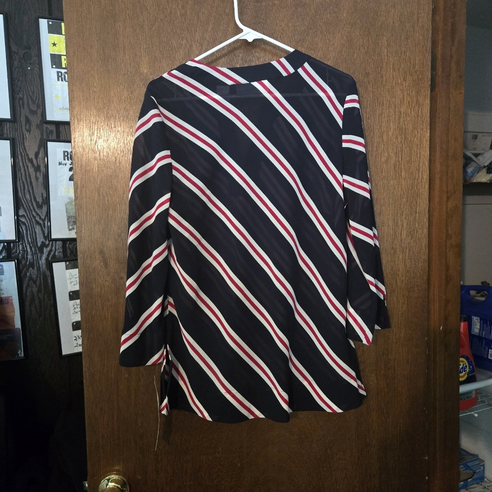 Blouse - Picture 2 of 5
